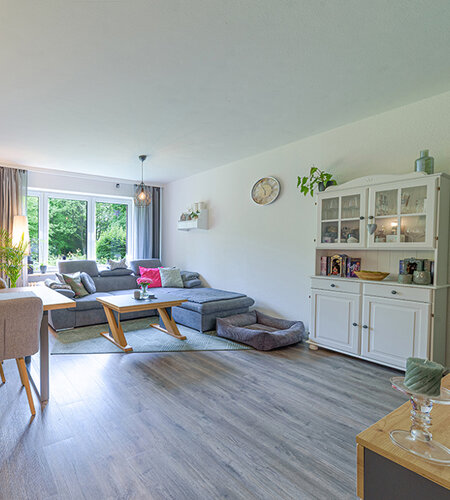 200-8205_Wohnzimmer 200-8205_Wohnzimmer