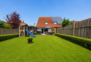 200-8389_Garten_A_gestaged 200-8389_Garten_A_gestaged