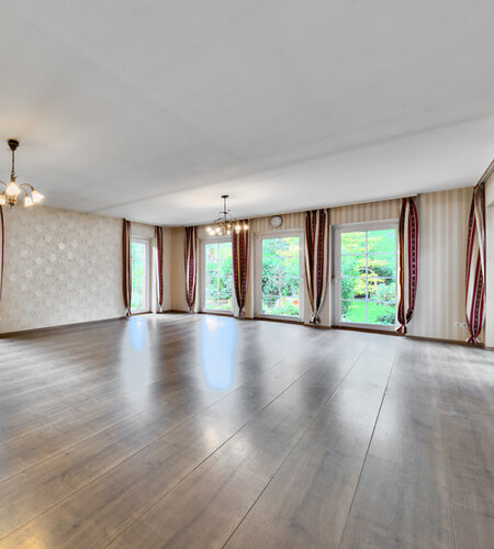 2026-10_Objekt_200-9743_09-Wohnzimmer-Kachelofen 2026-10_Objekt_200-9743_09-Wohnzimmer-Kachelofen