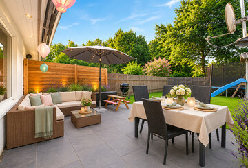 200-8389_Terrasse_2_gestaged 200-8389_Terrasse_2_gestaged