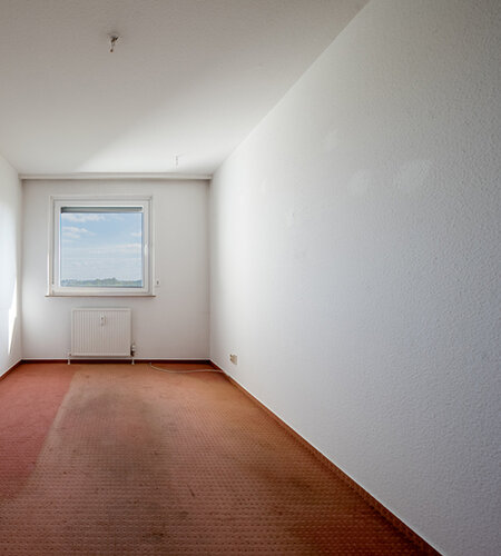 200-9476_Kind_Gast_Büro