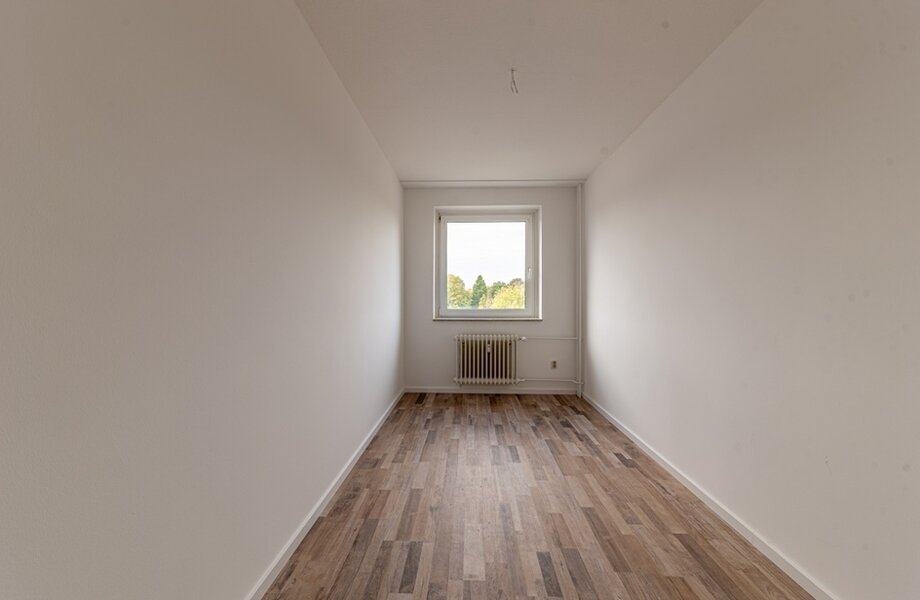 205_9879-Büro