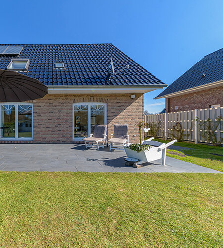 200-8297_Hausansicht_Garten-2 200-8297_Hausansicht_Garten-2